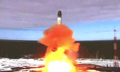 la-russie-teste-avec-succes-un-missile-balistique-qui-«-fera-reflechir-ses-ennemis-»