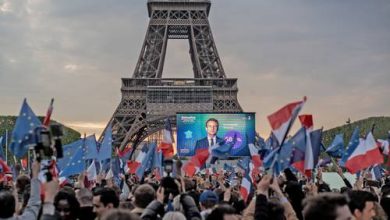 Photo de Macron : « Je répondrai à la colère qui a conduit à voter pour l'extrême droite »