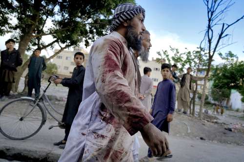 un-attentat-suicide-fait-50-morts-dans-un-temple-sunnite-afghan