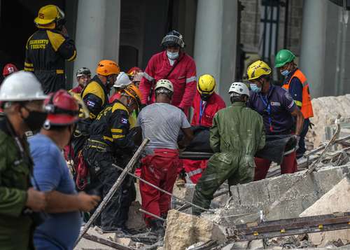 une-explosion-detruit-un-hotel-de-luxe-a-cuba-et-fait-22-morts