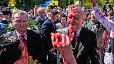 Photo de L'ambassadeur de Russie en Pologne agressé
