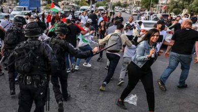 Photo de Des milliers de Palestiniens rendent hommage à Shireen Abu Akleh, journaliste assassinée